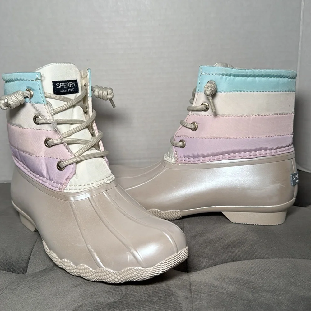 New Sperry Kid’s Saltwater Ankle Boot Duck Boot Iridescent Pastel Size 3 & 6